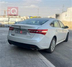 تويوتا أفالون